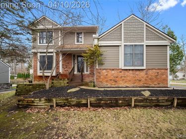 471 Hillson Drive, Waterford Twp, MI 48327