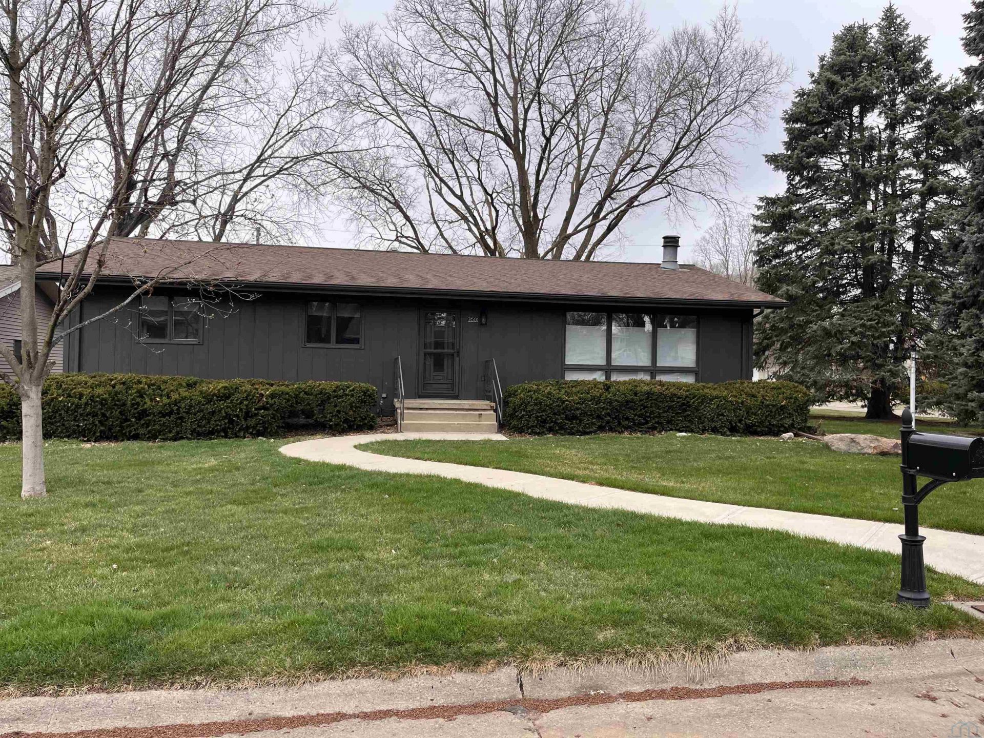 2601 Willow St, Sioux City, IA 51106 Main Photo