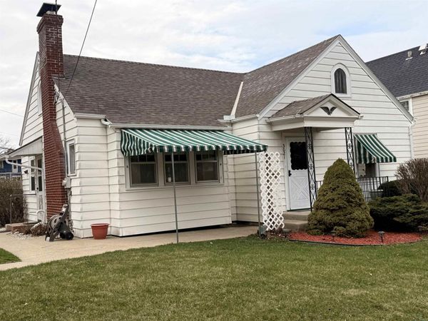 3021 MCDONALD STREET, Sioux City, IA 51104