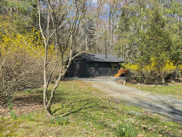 16 Burpo Lane, Kerhonkson, NY 12446