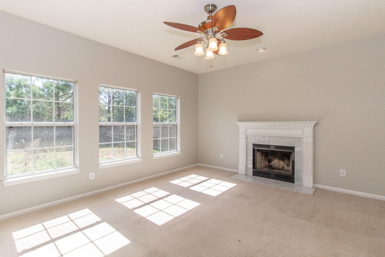 113 Carolinian Drive Photo 11