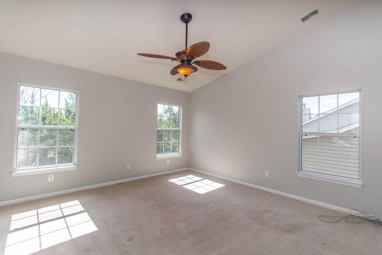 113 Carolinian Drive Photo 13