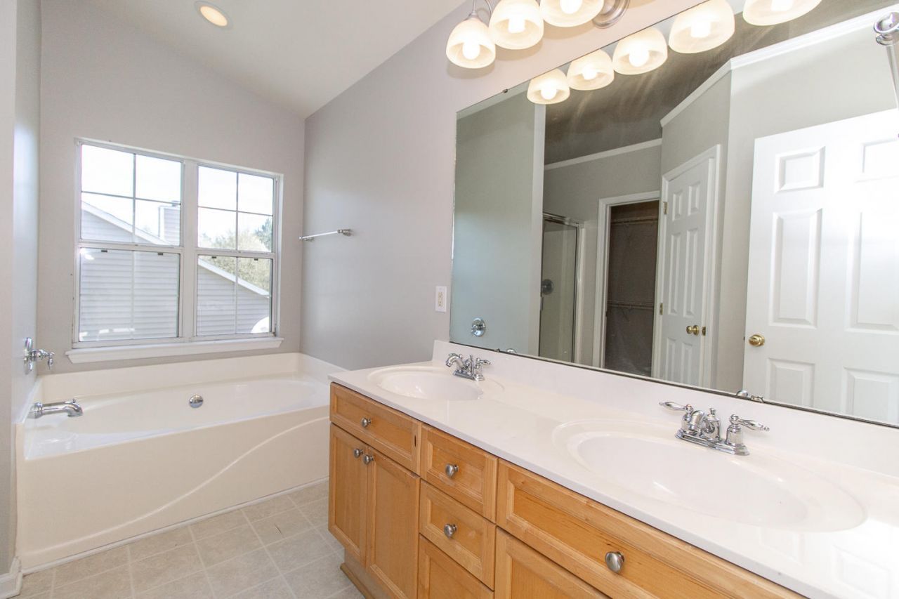 113 Carolinian Drive Photo 14