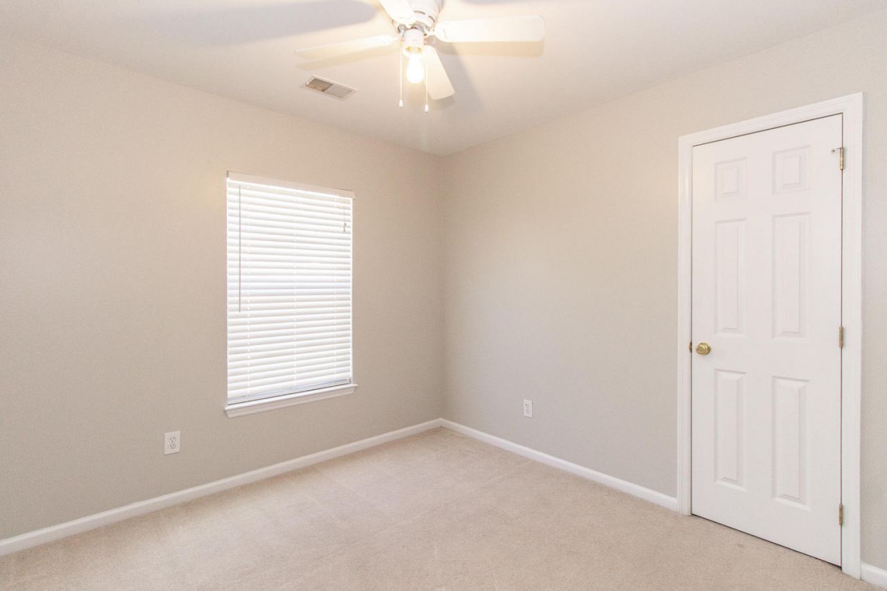 113 Carolinian Drive Photo 19