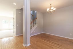 113 Carolinian Drive photo 4