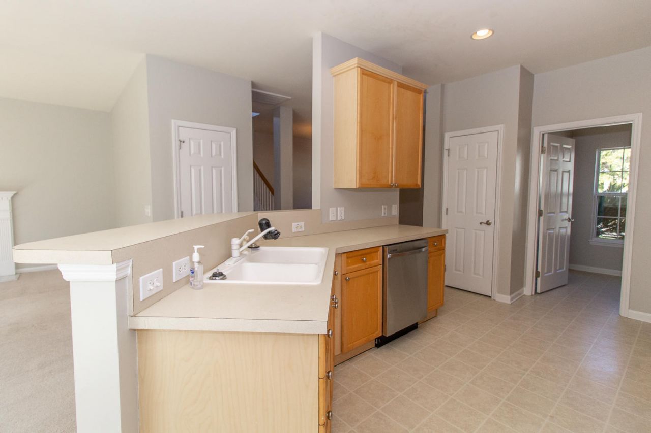 113 Carolinian Drive Photo 9