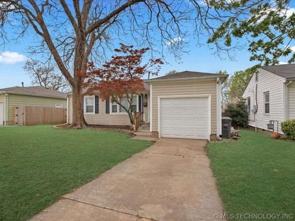 3820 S Detroit Avenue, Tulsa, OK 74105
