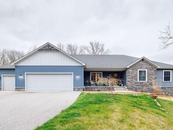 6795 S Whispering Woods, DeMotte, IN 46310