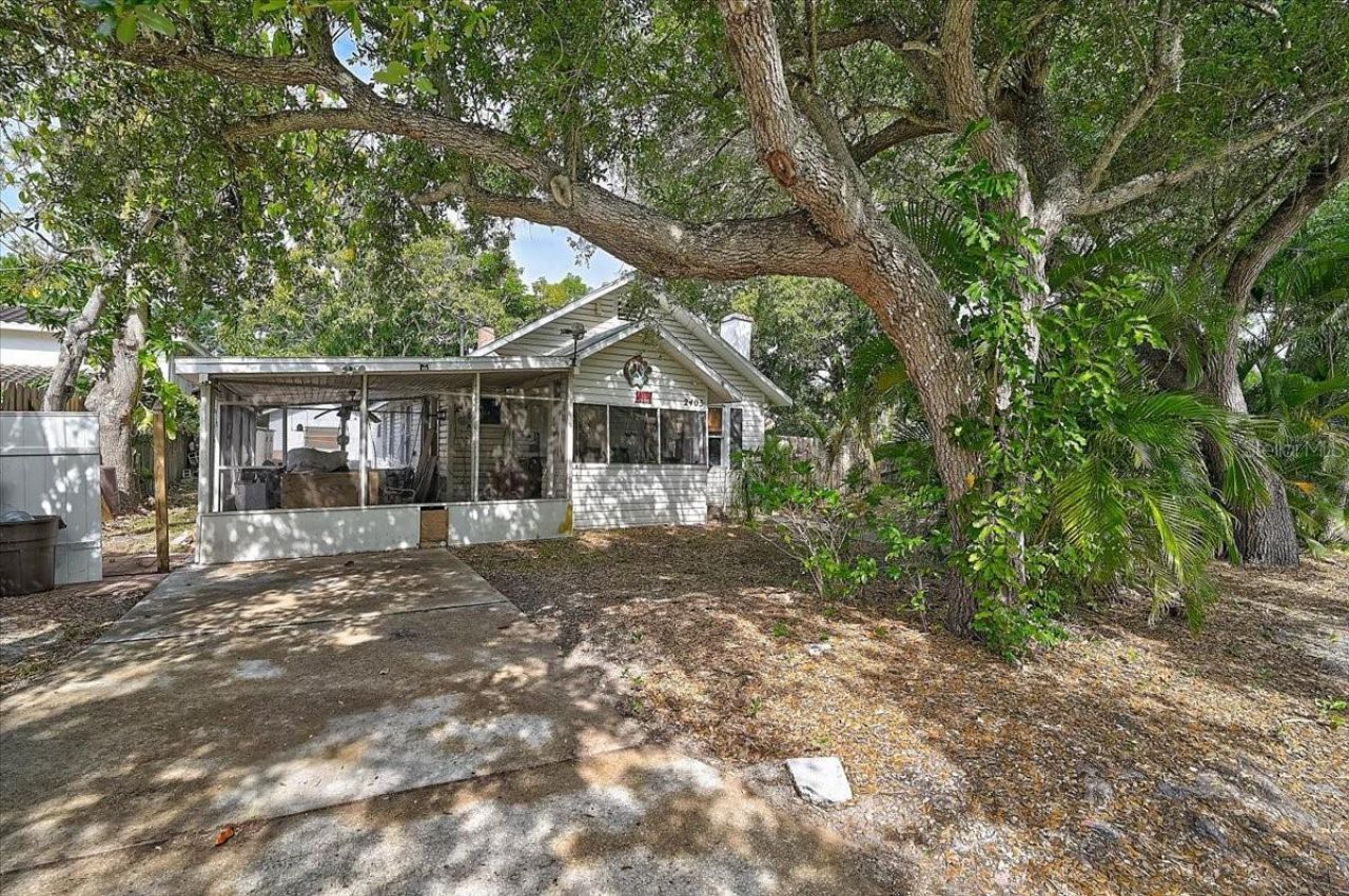 2403 Hickory Avenue, Sarasota, FL 34234 Photo