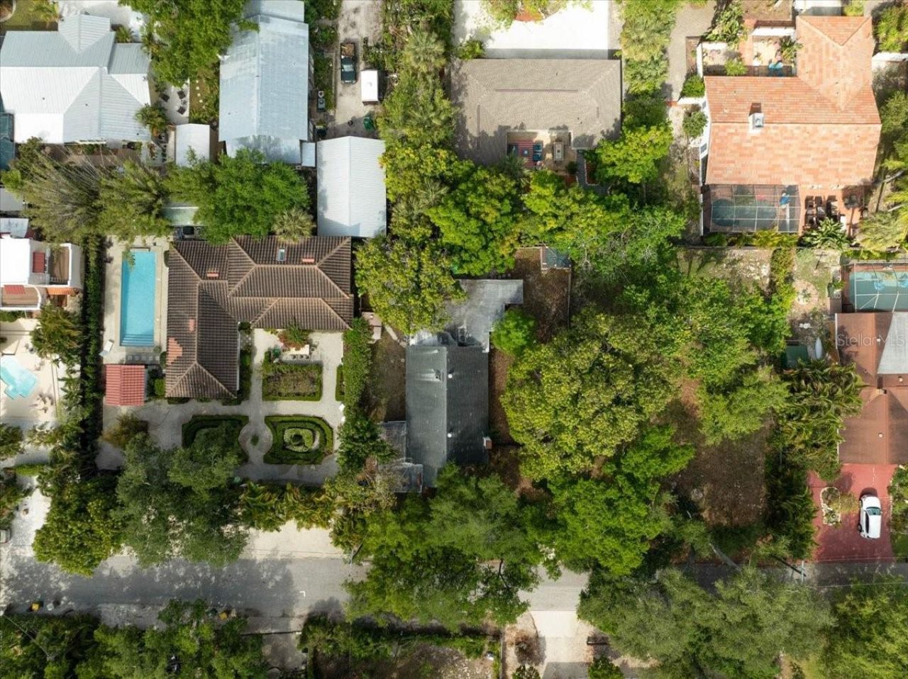 2403 Hickory Avenue, Sarasota, FL 34234 Photo