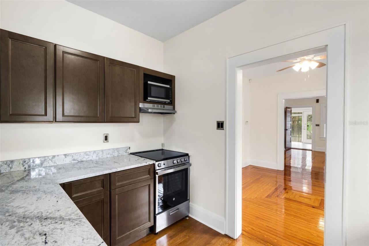 802 Johnson Avenue , Lakeland, FL 33801 Photo