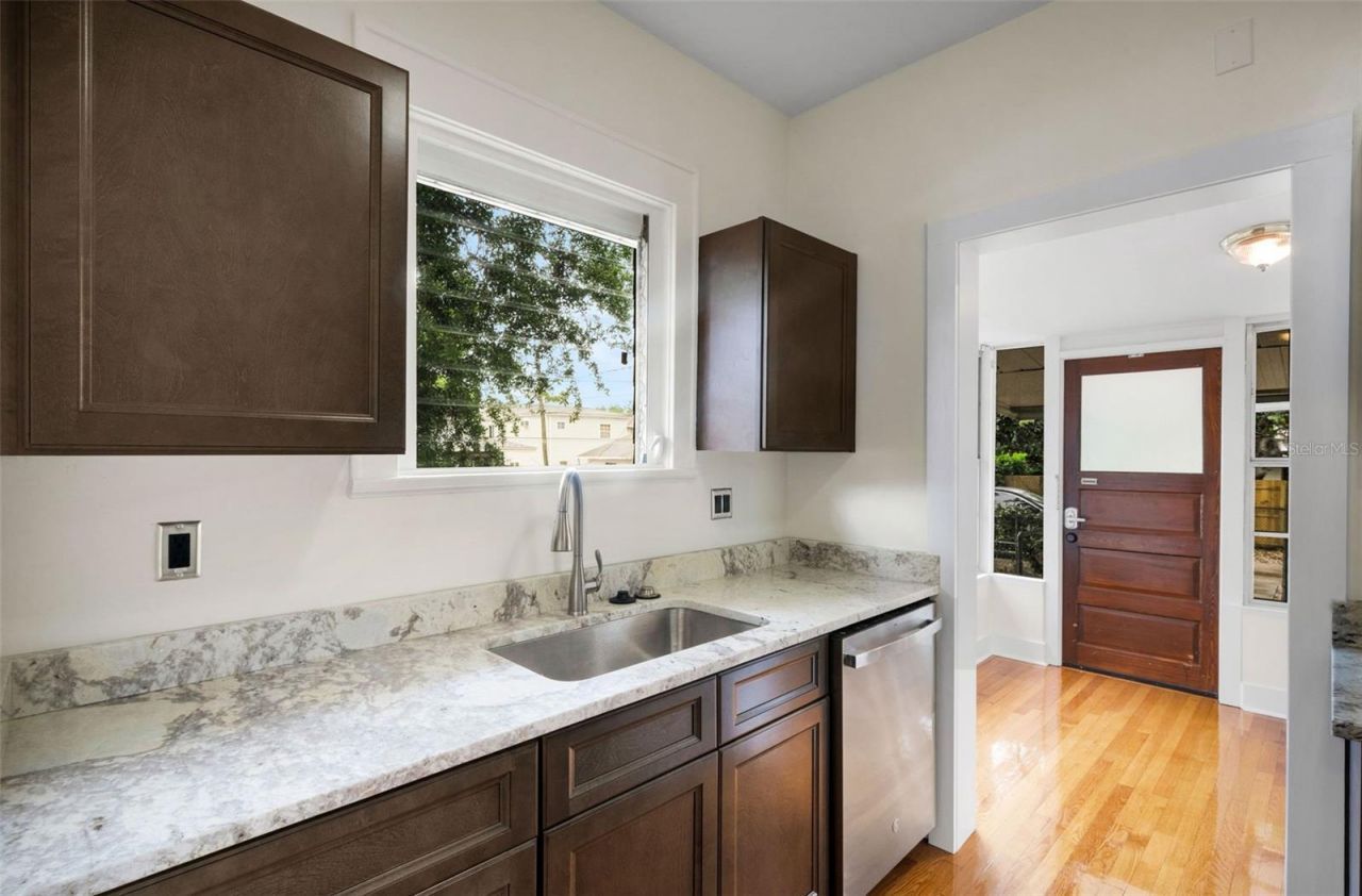 802 Johnson Avenue , Lakeland, FL 33801 Photo