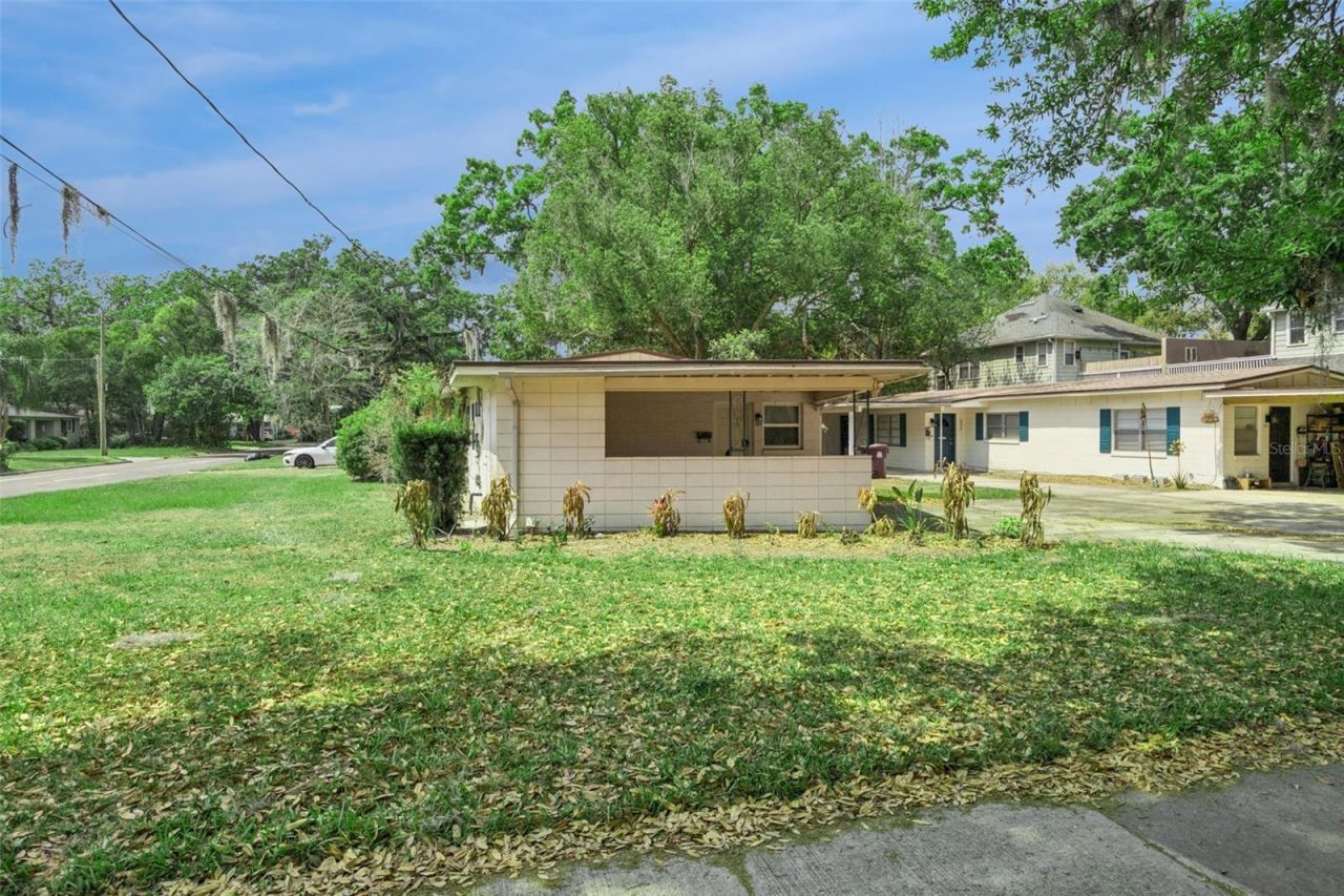 800 N Westmoreland Drive , Orlando, FL 32804 Photo