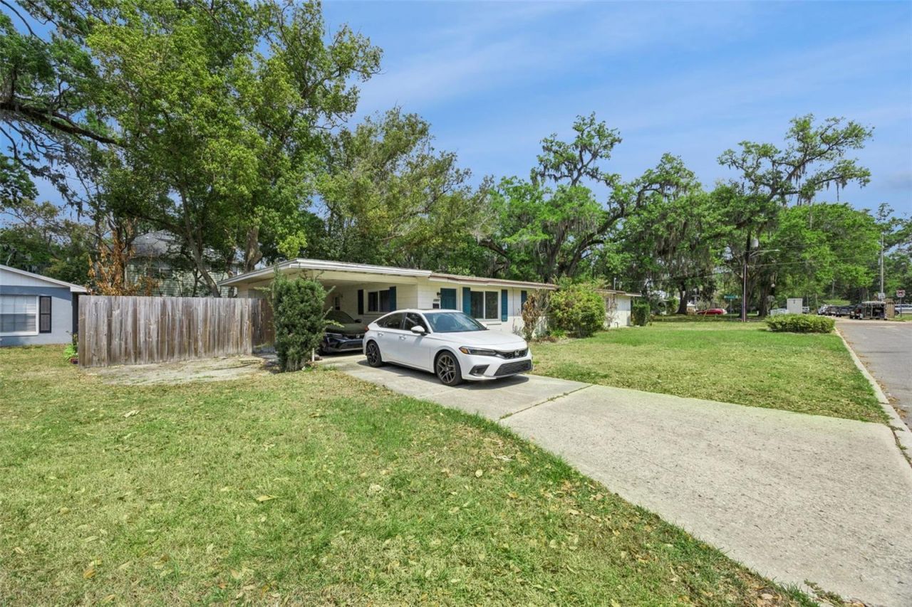 800 N Westmoreland Drive , Orlando, FL 32804 Photo