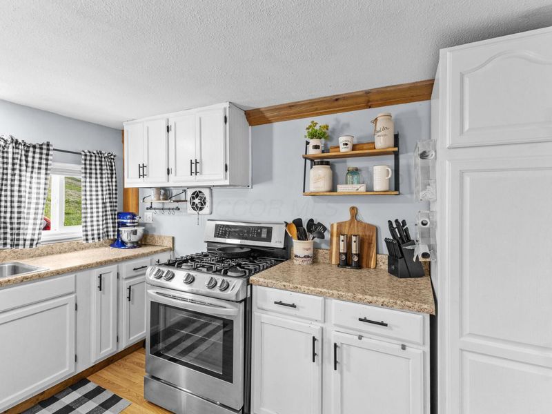 19404 High Street, Adelphi, OH 43101 Photo 12