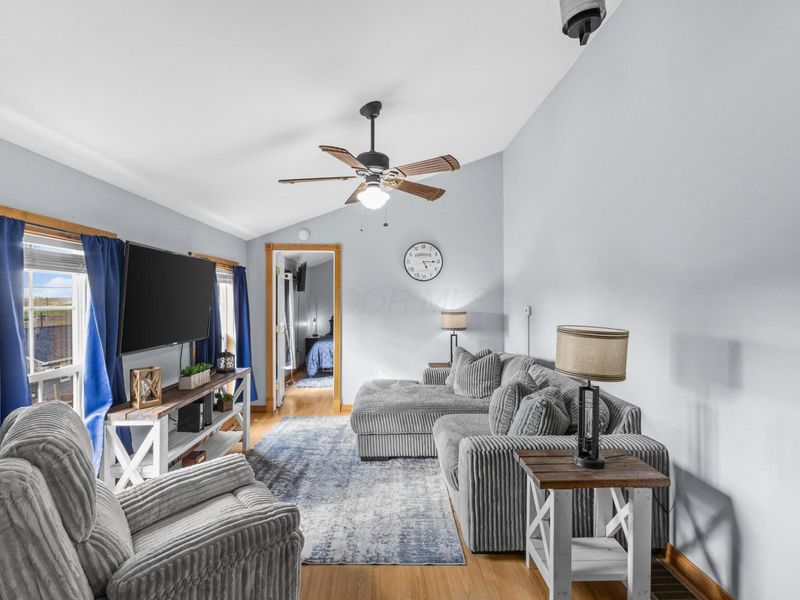 19404 High Street, Adelphi, OH 43101 Photo 13