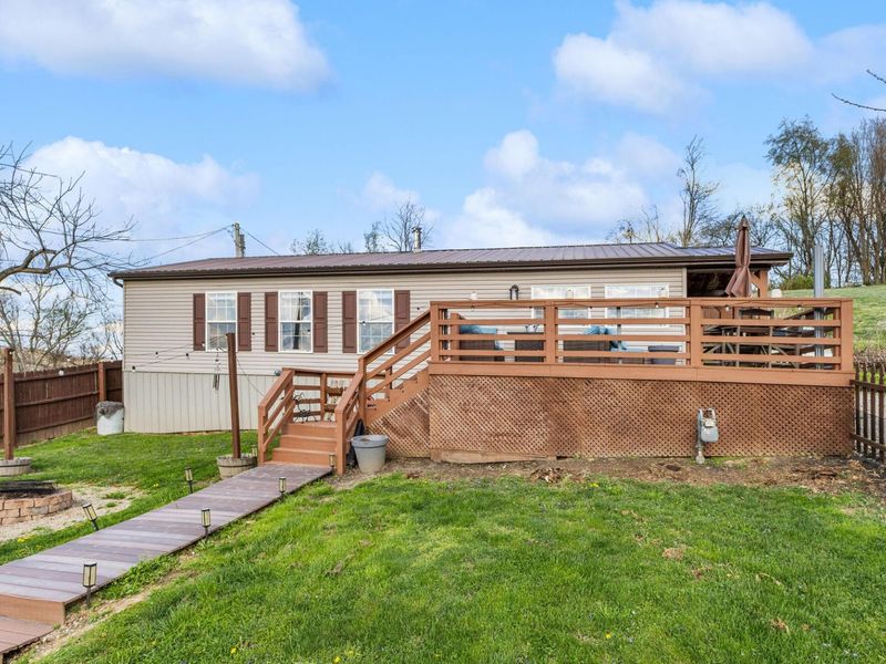 19404 High Street, Adelphi, OH 43101 Photo 3