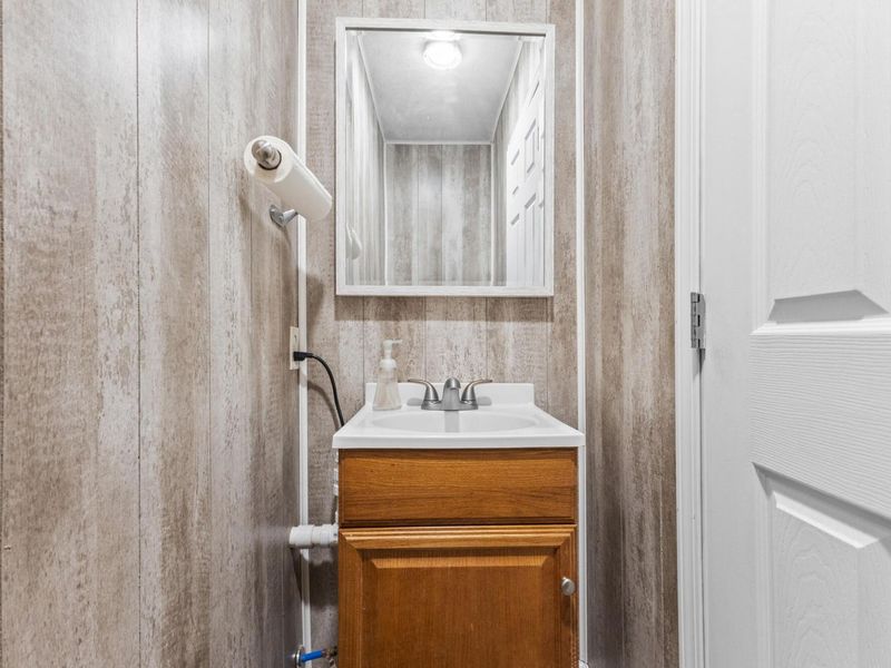 19404 High Street, Adelphi, OH 43101 Photo 32