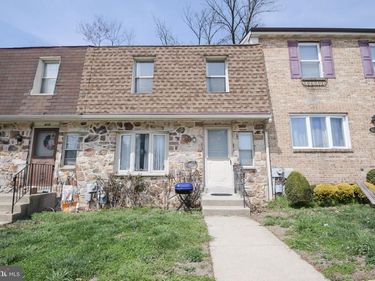 617 SAINT ANTHONY LANE, UPPER DARBY, PA 19082