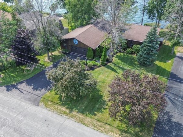 20949 Storrs Road, Sackets Harbor, NY 13685