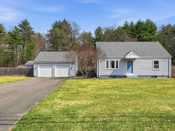 62 Millbrook Dr, East Longmeadow, MA 01028