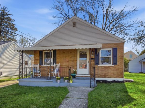 412 Cape Cod Drive, Springfield, OH 45505