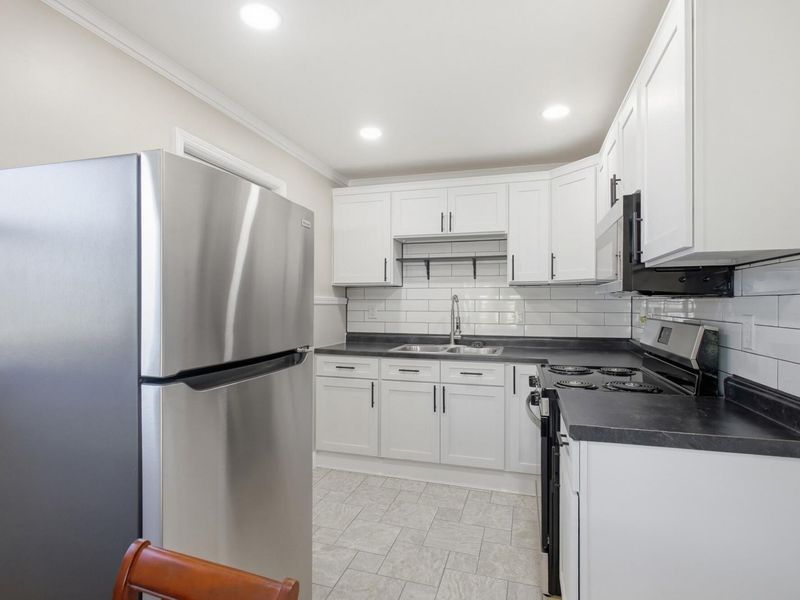 412 Cape Cod Drive, Springfield, OH 45505 Photo 10