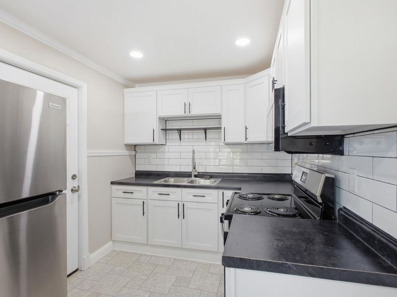 412 Cape Cod Drive, Springfield, OH 45505 Photo 11