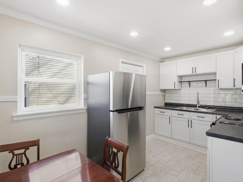 412 Cape Cod Drive, Springfield, OH 45505 Photo 9