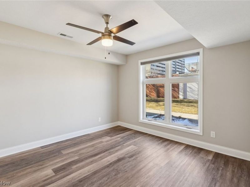 1446 E 14th Street, Cleveland, OH 44114 Photo 22