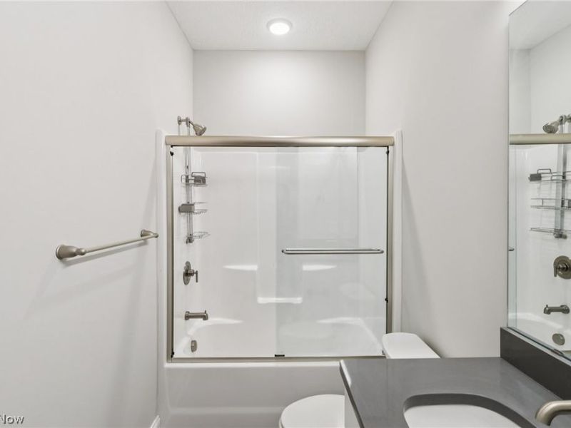 1446 E 14th Street, Cleveland, OH 44114 Photo 37