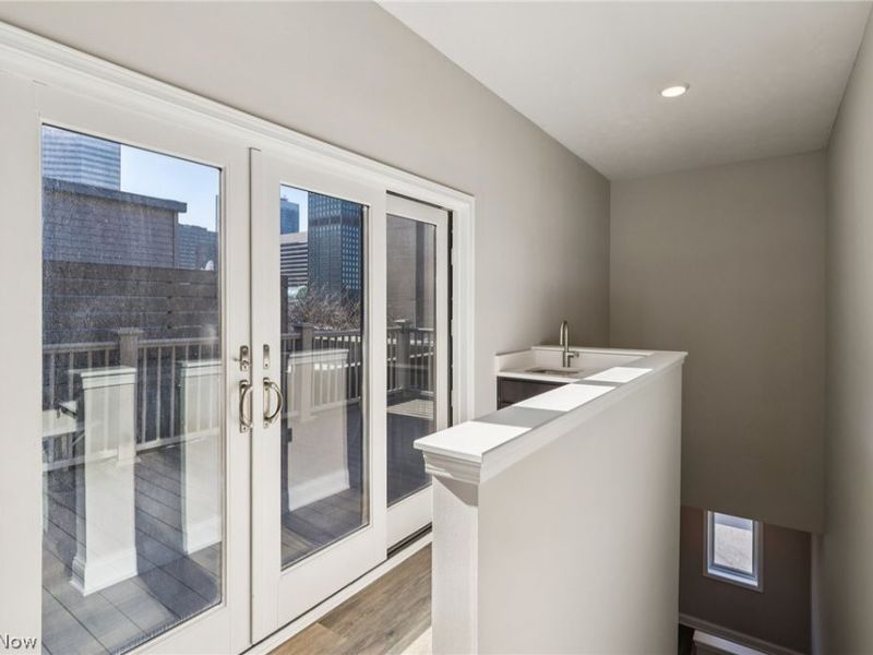 1446 E 14th Street, Cleveland, OH 44114 Photo 7