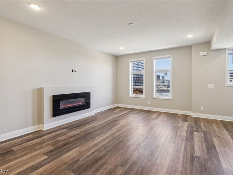 1446 E 14th Street, Cleveland, OH 44114 Photo 9