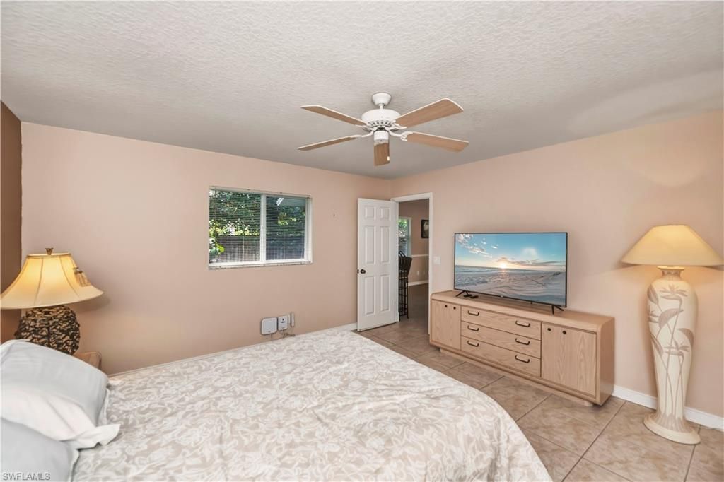 11640 Pine Hammock Cir, Fort Myers, FL 33919 Photo