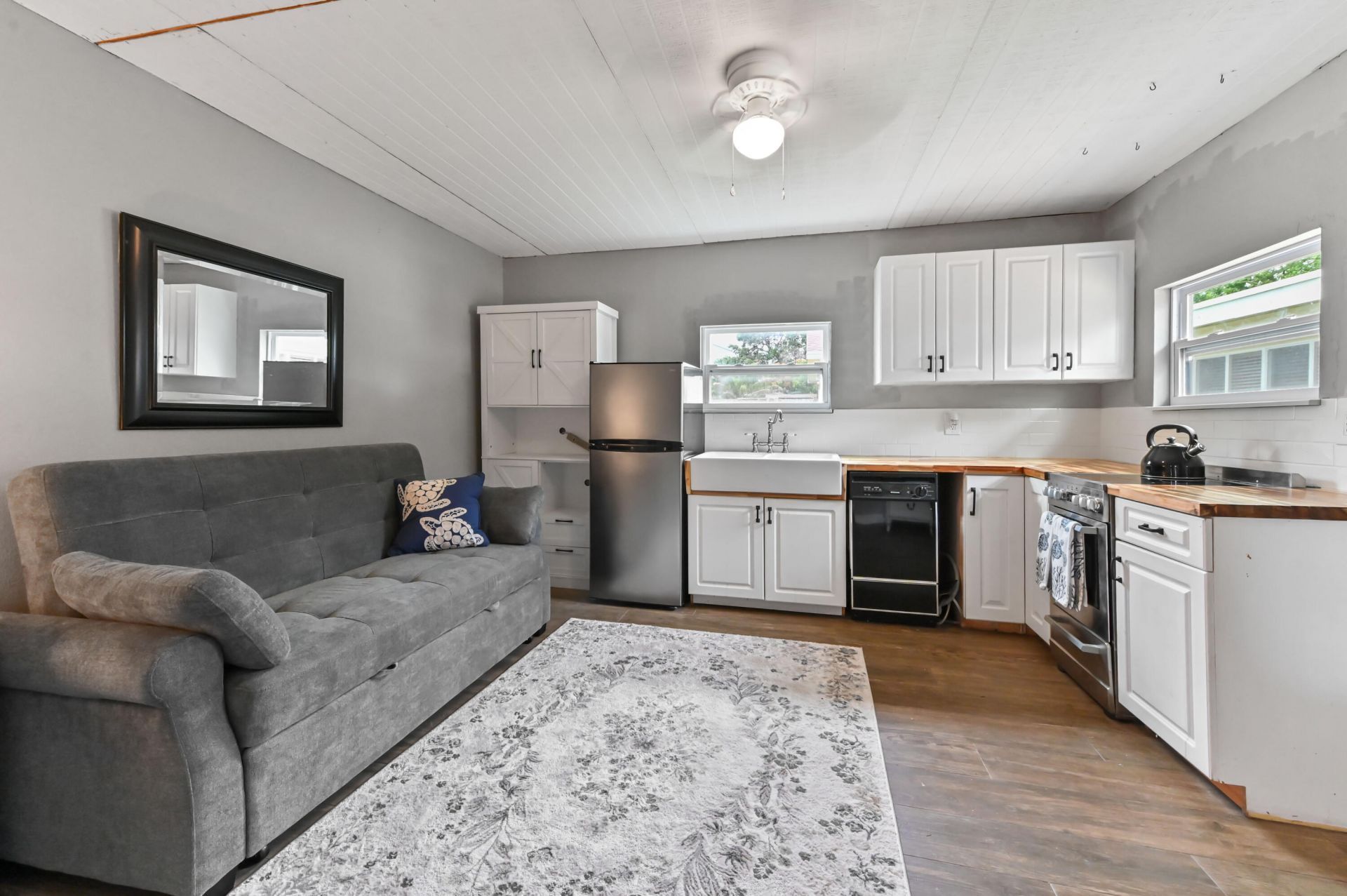 1560 Roy Drive, West Palm Beach, FL 33415 Photo