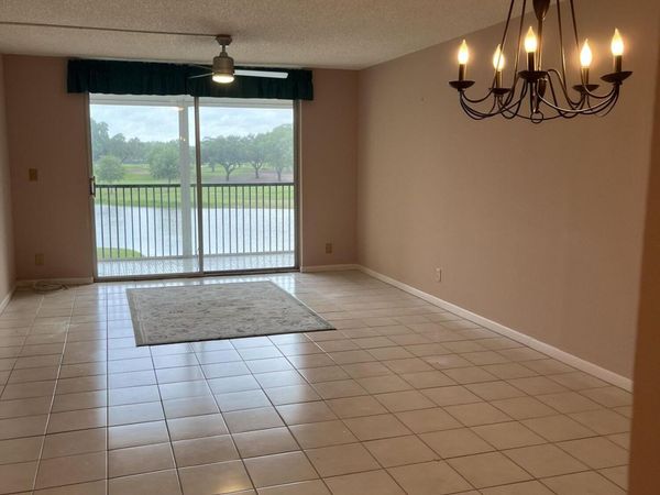 3001 W Rolling Hills Circle, Unit 301, Davie, FL 33328