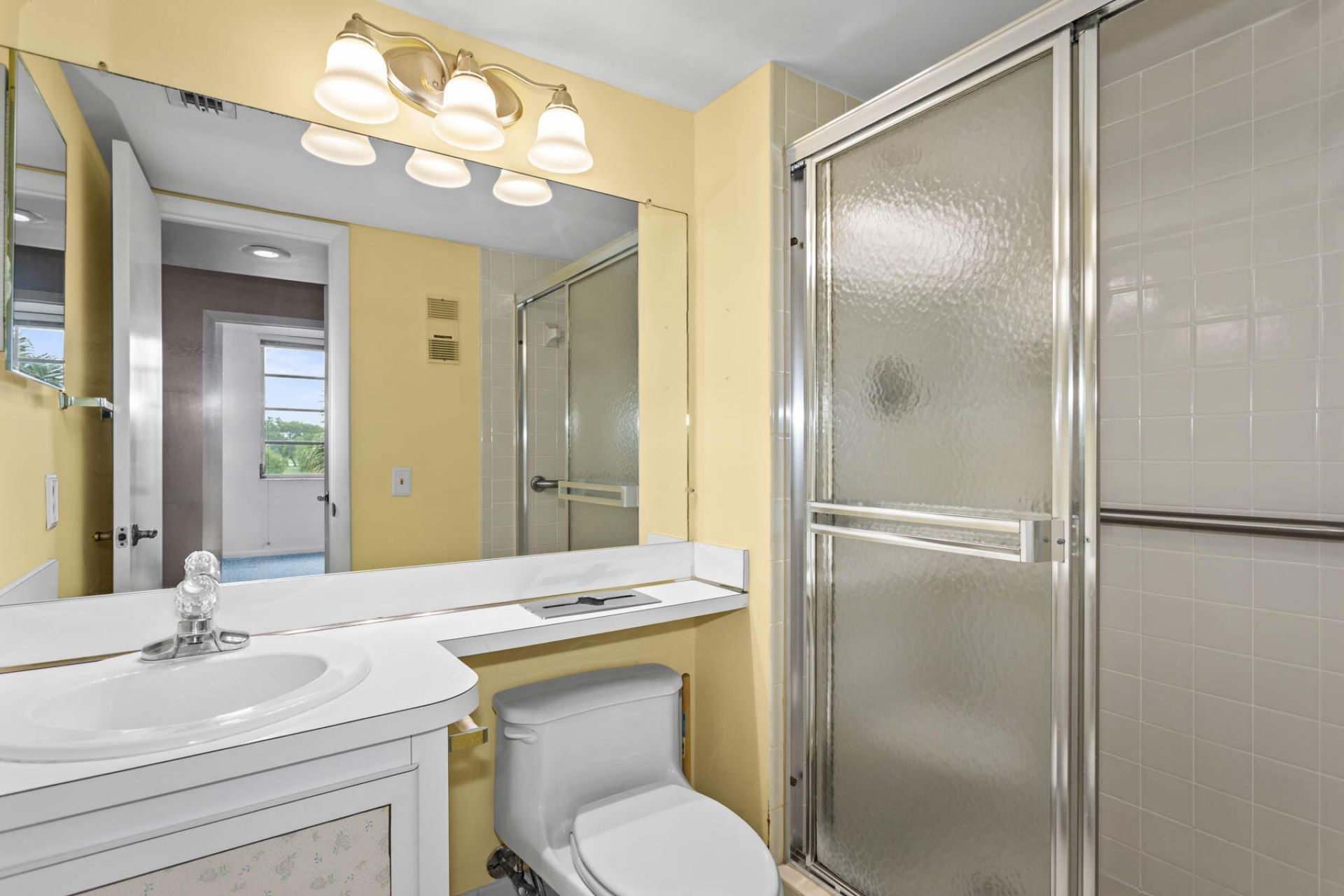 3001 W Rolling Hills Circle, Unit 301, Davie, FL 33328 Photo