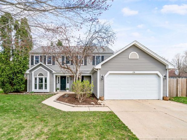 174 Edgewater Court, Montgomery, IL 60538