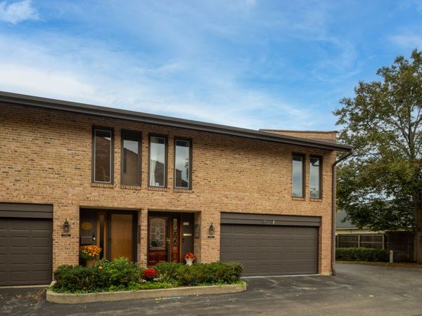 1716 Wildberry Drive, Unit J, Glenview, IL 60025