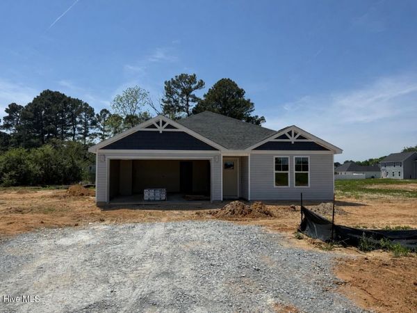 124 Baxley Drive, Dunn, NC 28334