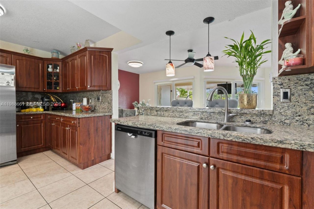 3309 San Remo Cir, Homestead, FL 33035 Photo