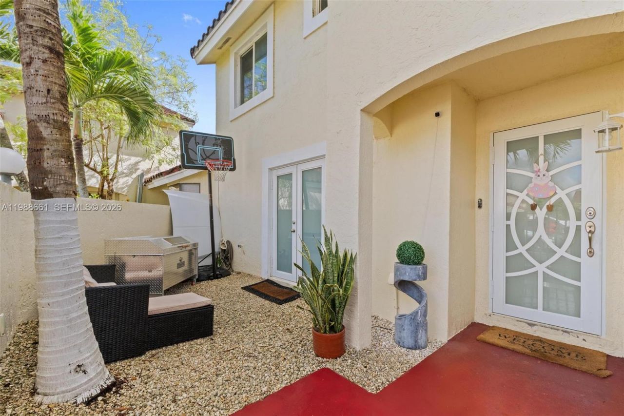 3309 San Remo Cir, Homestead, FL 33035 Photo