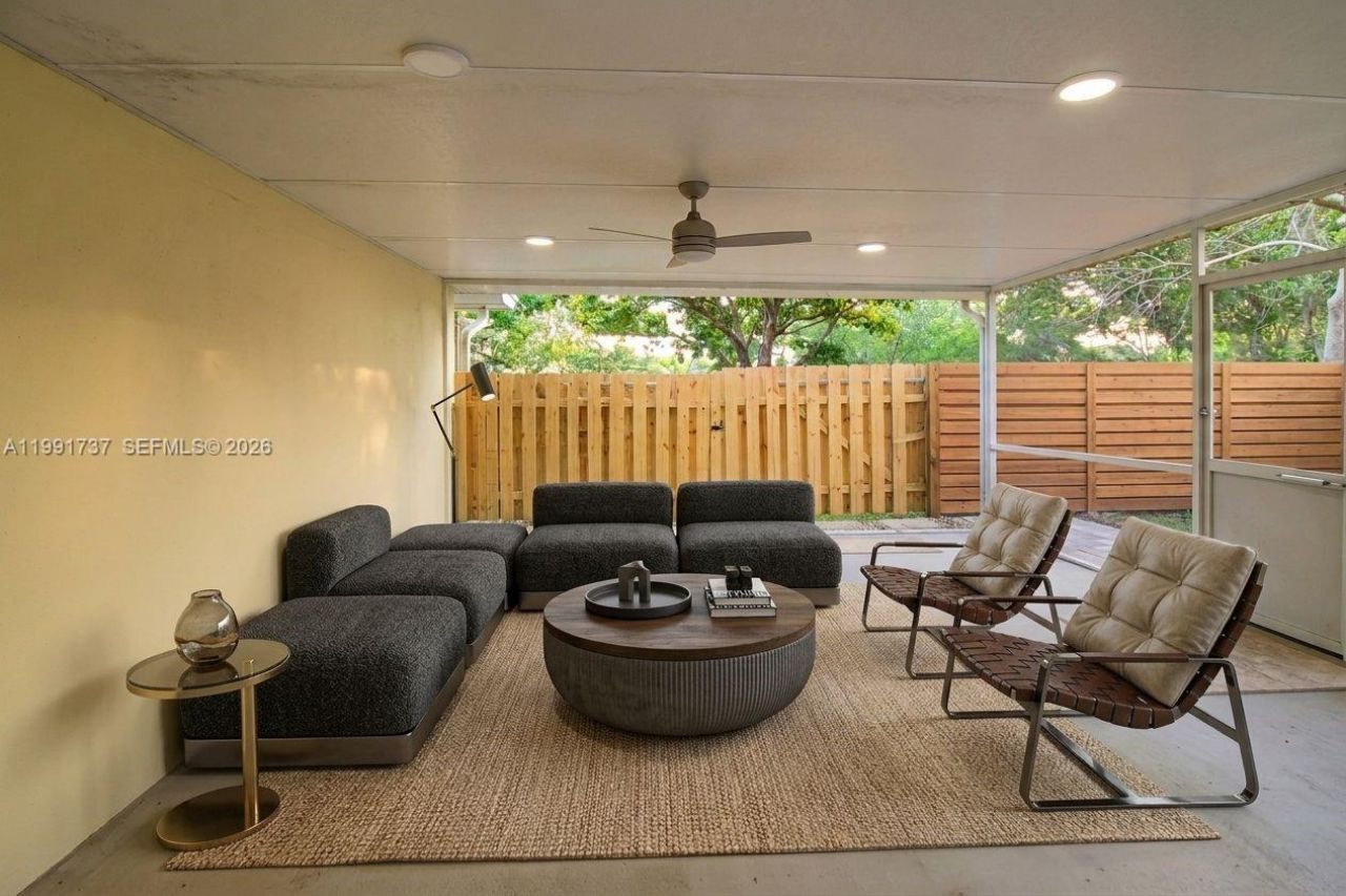 8285 SW 104th St, Miami, FL 33156 Photo