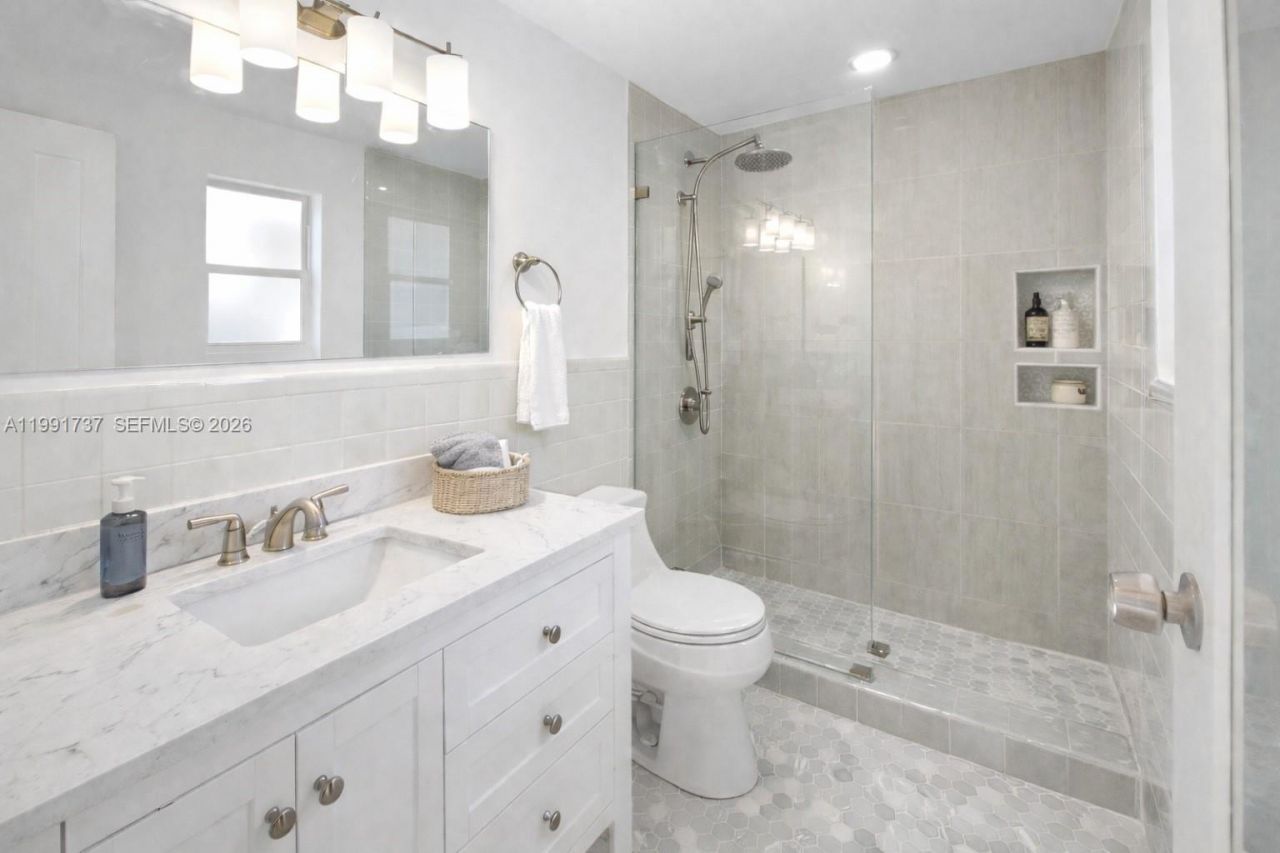 8285 SW 104th St, Miami, FL 33156 Photo