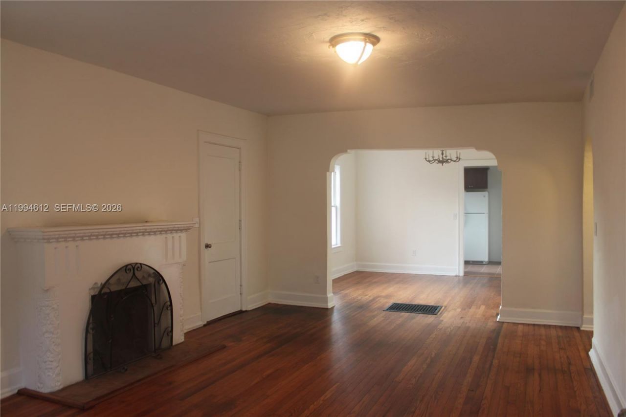 2385 SW 23rd Ter, Unit 1, Miami, FL 33145 Photo