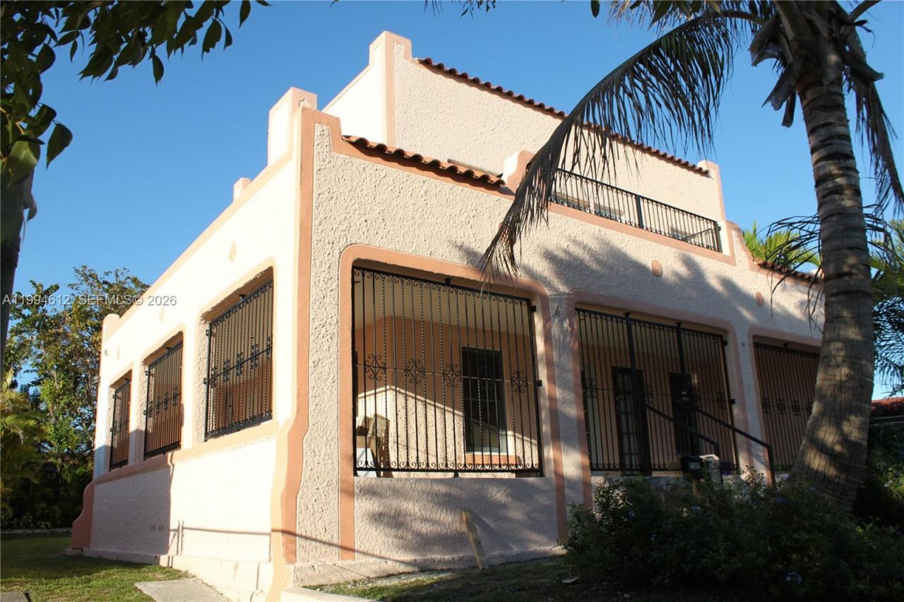 2385 SW 23rd Ter, Unit 1, Miami, FL 33145 Photo