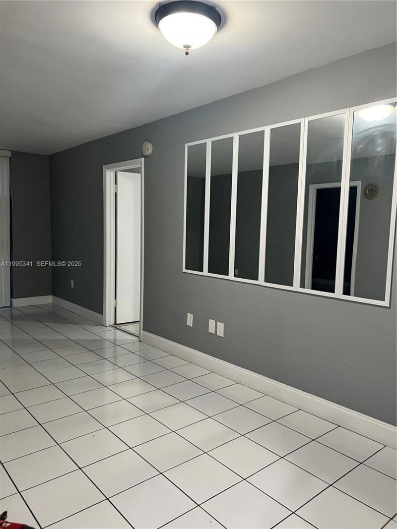 2055 SW 122nd Ave, Unit 323, Miami, FL 33175 Photo