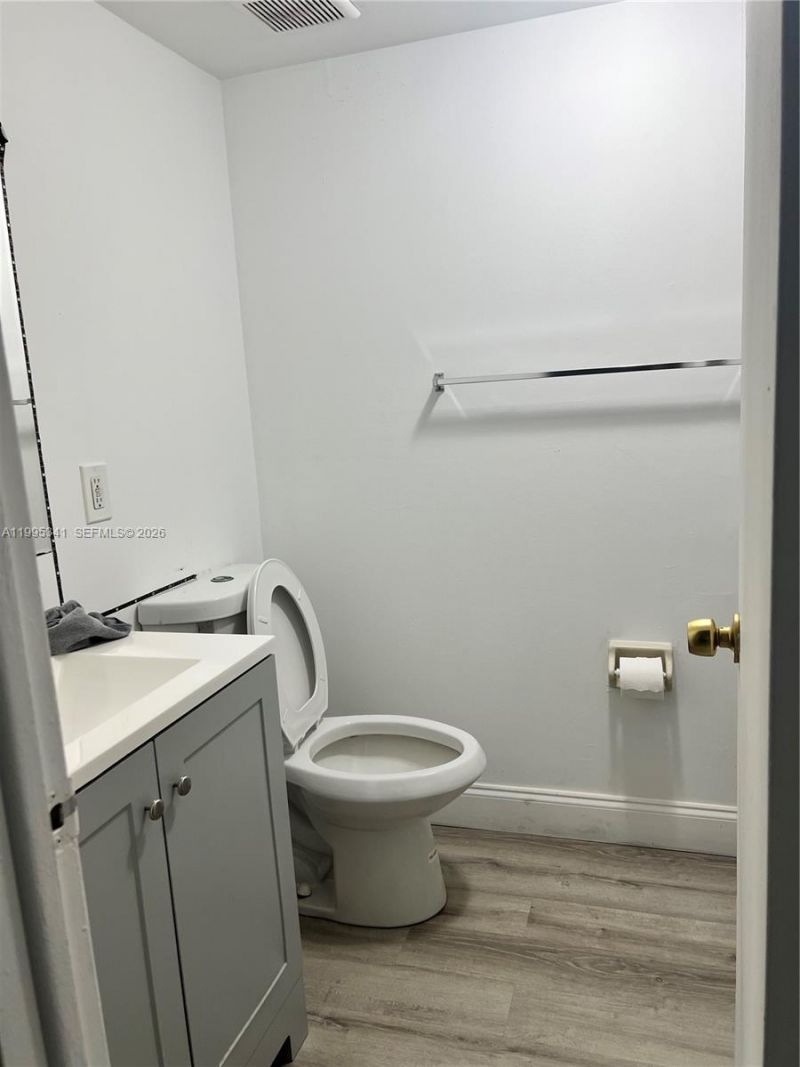 2055 SW 122nd Ave, Unit 323, Miami, FL 33175 Photo