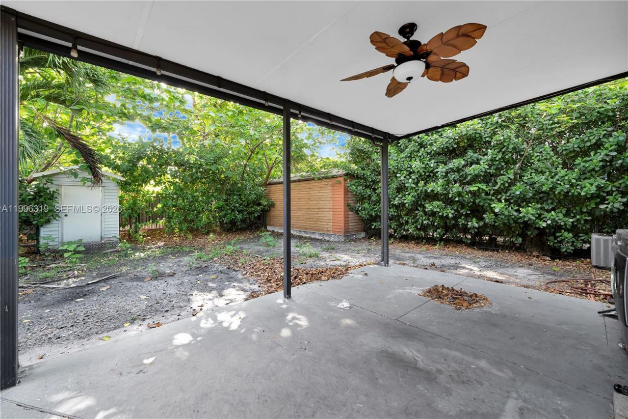 3033 Hibiscus St, Miami, FL 33133 Photo