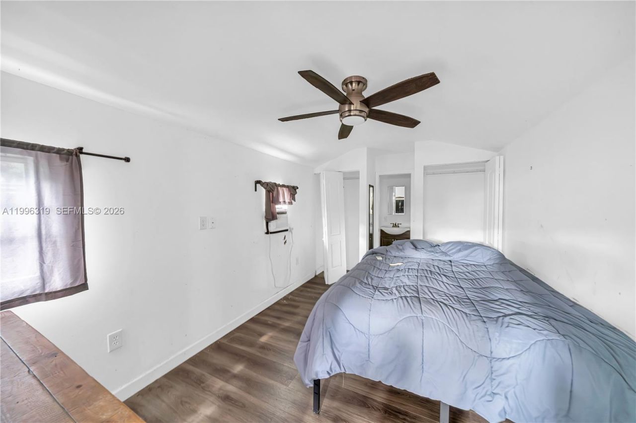 3033 Hibiscus St, Miami, FL 33133 Photo